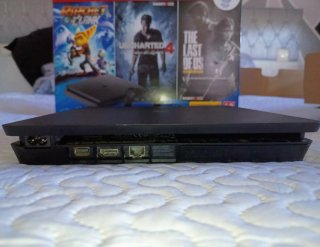 PS4 Slim 1TB Negra