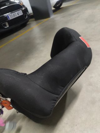 Elevador coche infantil negro