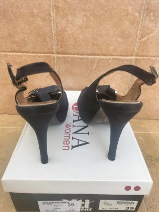 Zapatos de tacón Xti talla 39