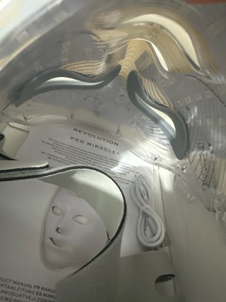 Revolution Pro Miracle LED Face Mask