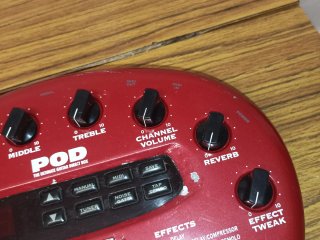 PROCESADOR MULTI - EFECTOS DE GUITARRA LINE 6 POD