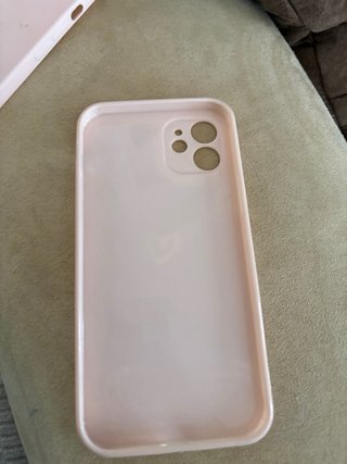 Funda móvil rosa con corazón