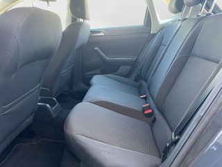 Volkswagen Polo 1.0 ADVANCE