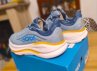 Hoka Bondi 9 ultimo modello scarpe da corsa unisex