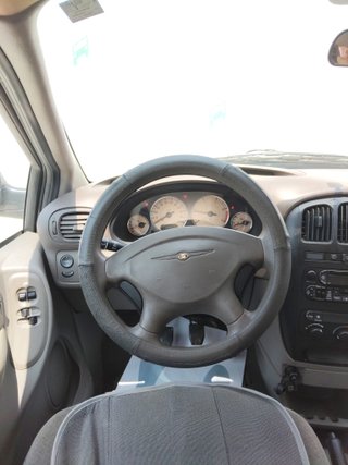 Chrysler Voyager LX 2.5 CRD