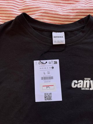 Camiseta sin mangas Bershka negra