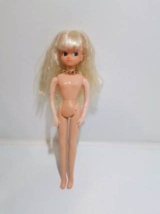 Muñeca Chabel Cenicienta con collar
