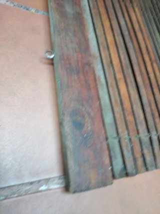 Persiana madera maciza puerta o ventana antigua