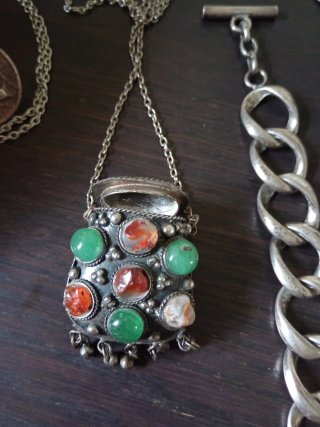 Lotto bracciali e collana stile etnico