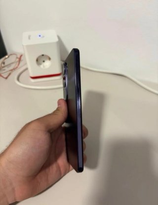 Vivo V40 SE 80W