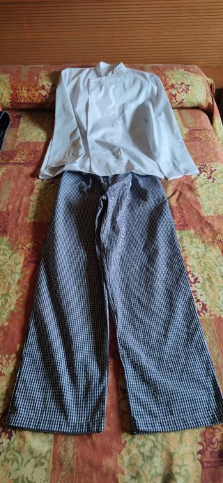 Traje Cocinero Blanco y Negro