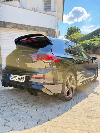Volkswagen Golf 8R