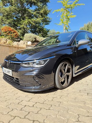 Volkswagen Golf 8R