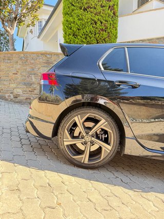 Volkswagen Golf 8R