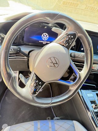 Volkswagen Golf 8R