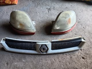 Faros y Parrilla Renault Master