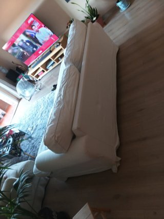 Sofá blanco de tela