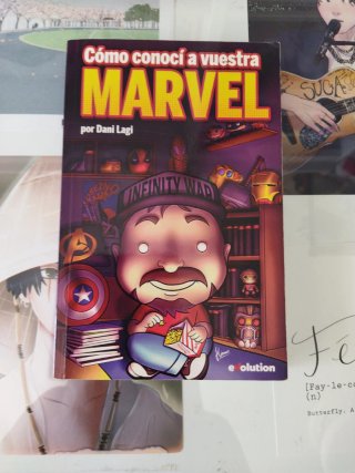 Lote 2 Libros: Destripando la Historia y Marvel