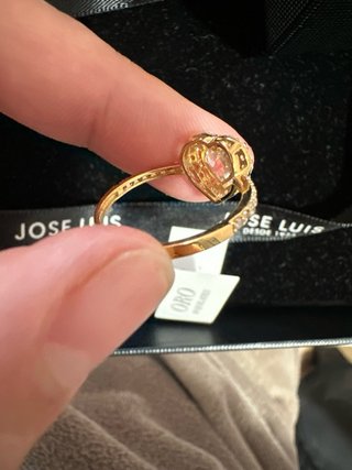 Anillo Corazón Oro 18K con Circonitas