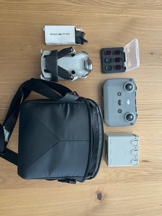 DJI Mini 4 Pro Fly More Combo