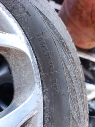 Llantas Ford 16