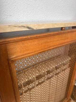 Cubre radiador vintage madera y mármol