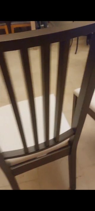 Silla de comedor muy nueva