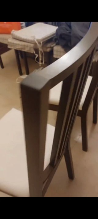 Silla de comedor muy nueva