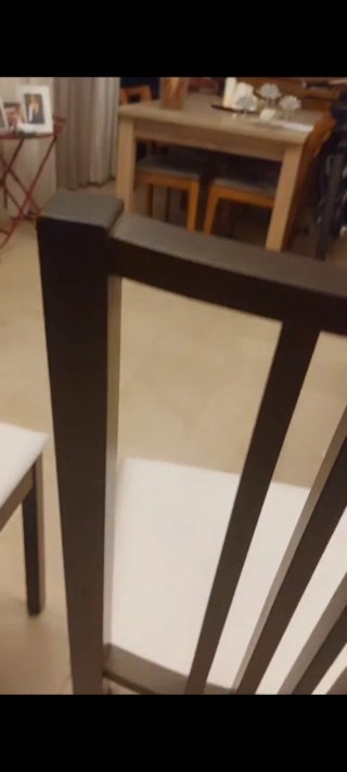 Silla de comedor muy nueva