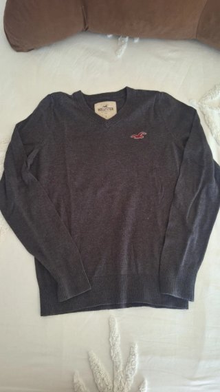 Jersey Hollister Gris Talla L