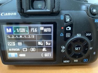 Camara fotos Caon EOS 1100D + Objetivo EF 75-300m