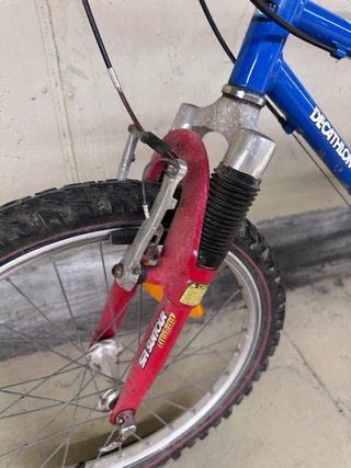 Bicicleta infantil Decathlon azul