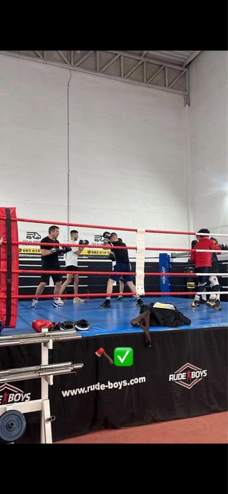 Profesores para clases de artes marciales, baile..
