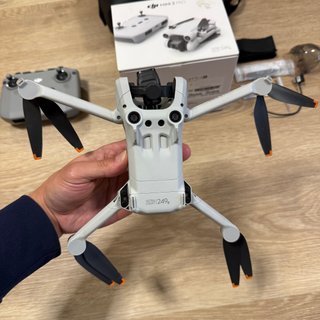 DJI Mini 3 Pro + 3 Baterías y Accesorios