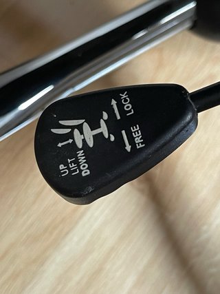 Silla de oficina negra