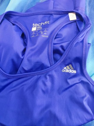 Adidas Techfit donna taglia M viola