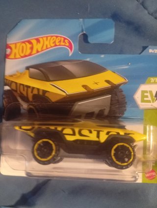 Lote 4 Coches Hot Wheels: Polestar, Dodge, Porsche