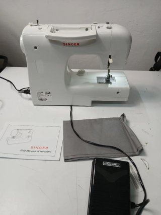 Máquina de Coser Singer Tradition 2250