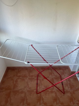 Tendedero plegable metálico