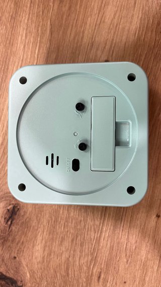 Reloj de mesa rosa