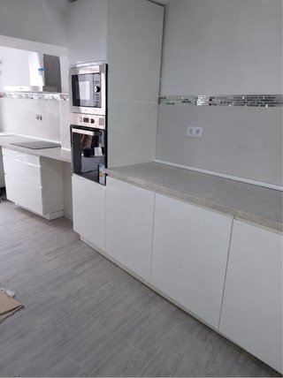Reformas integrales, baños, cocinas y pintura