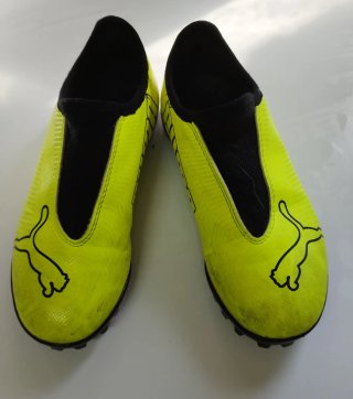 Botas de fútbol Puma Talla 29