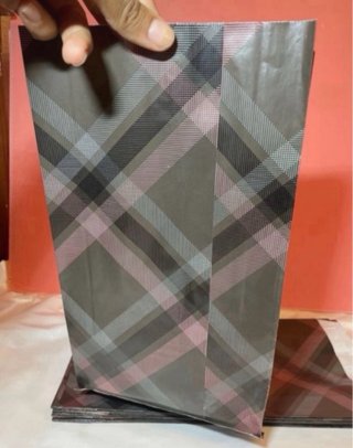 50 sobres de papel de regalo a cuadros