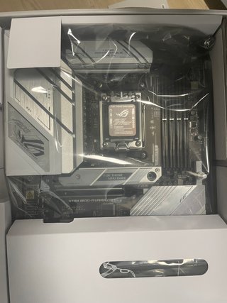 Placa Base ASUS ROG STRIX B650-A GAMING WIFI