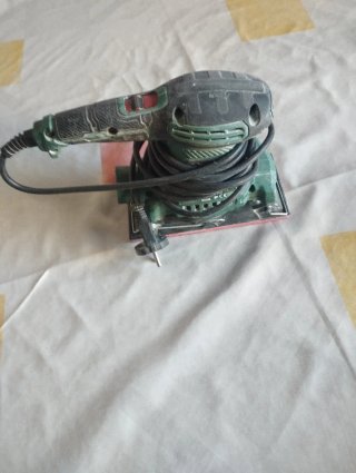 Lijadora eléctrica le falta escobilla