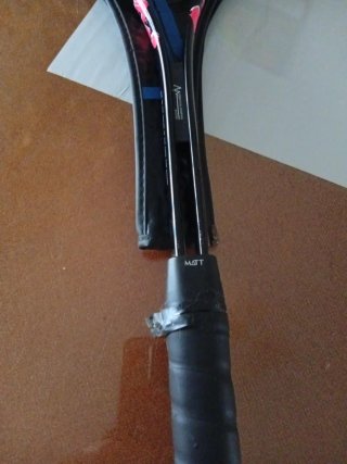 Raqueta de Tenis Negra y Azul