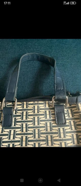 Bolso Tommy Hilfiger Beige y Negro