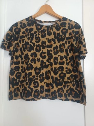 Camiseta Pull&Bear Estampado Animal Print Talla M