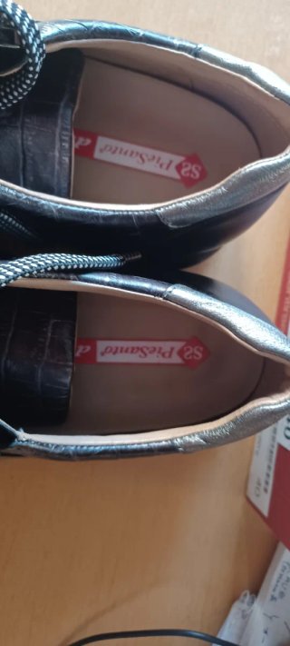 Zapatos negros y grises talla 40