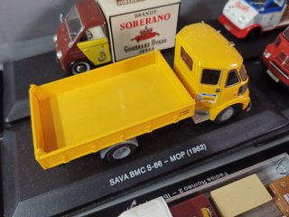 Modellini di auto in scala 1:43 SALVAT Reparto